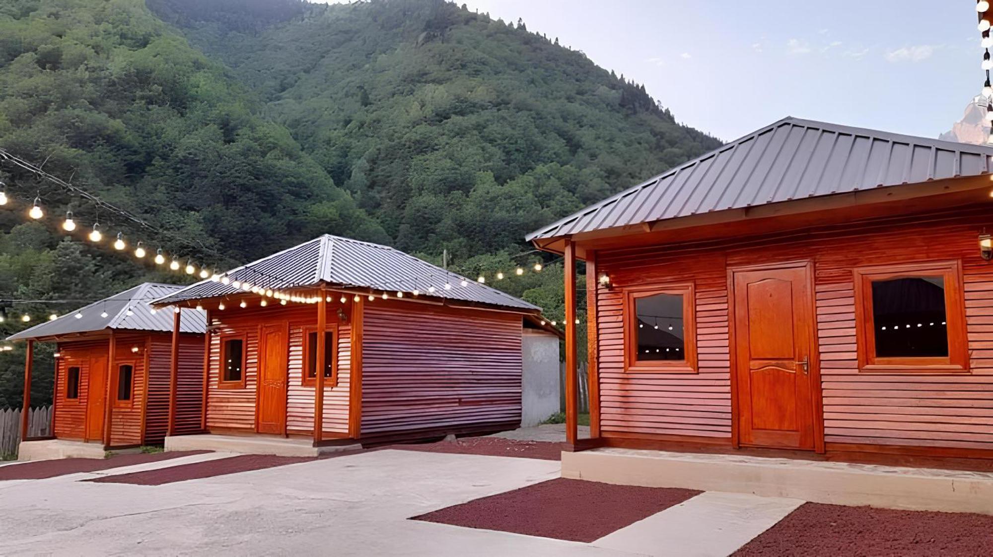 Guest House Ushba Gate Mestia Exterior photo