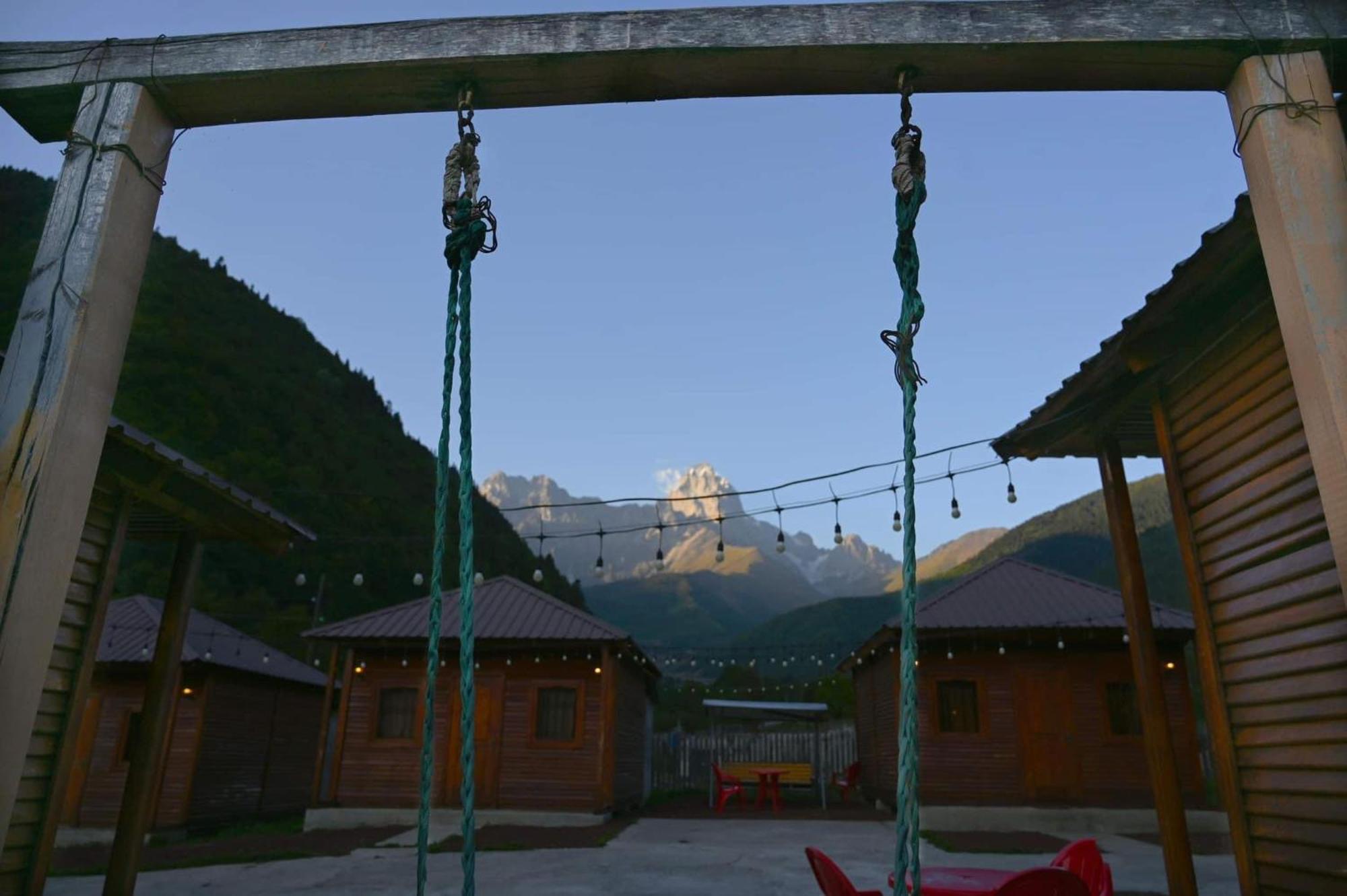 Guest House Ushba Gate Mestia Exterior photo